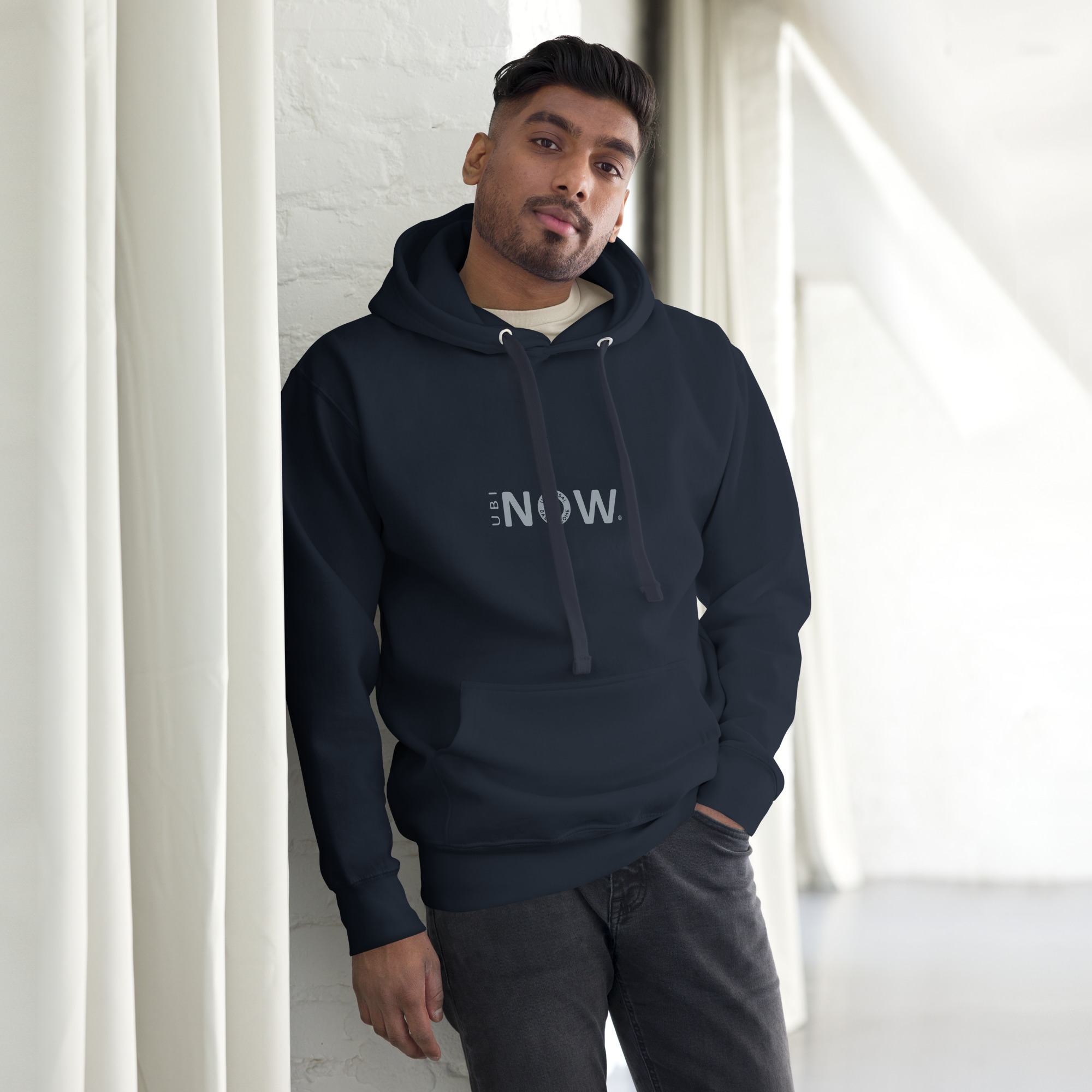 Sudadera premium azul marino para hombre de UBI NOW